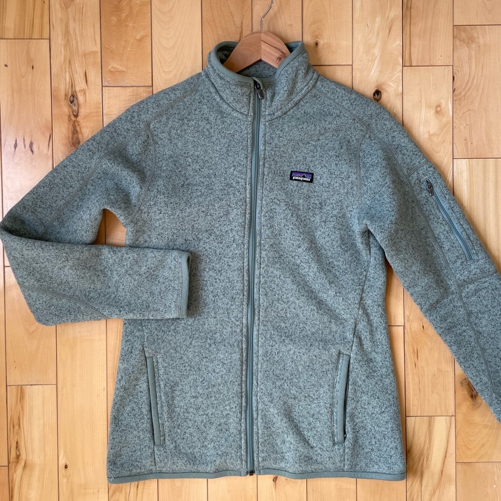 Light minty green full zip Patagonia fleece